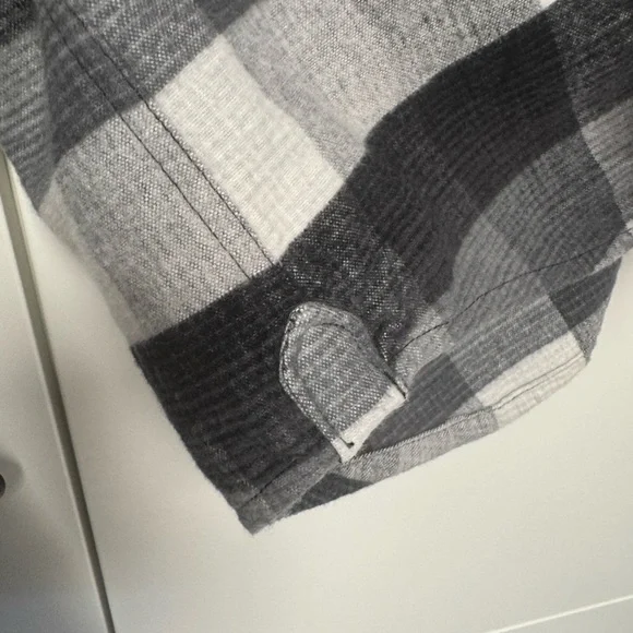 Pladra 100% cotton flannel black and white button down. - Picture 7 of 11